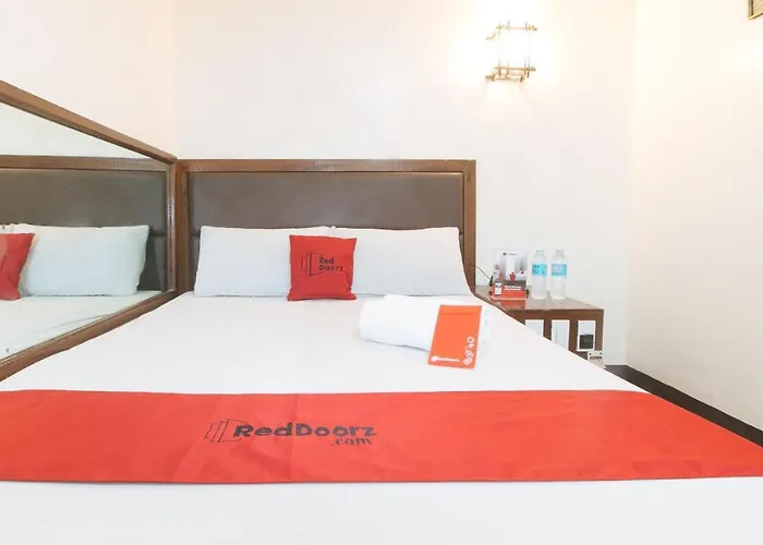 Hotel Reddoorz @ Riches Avenida