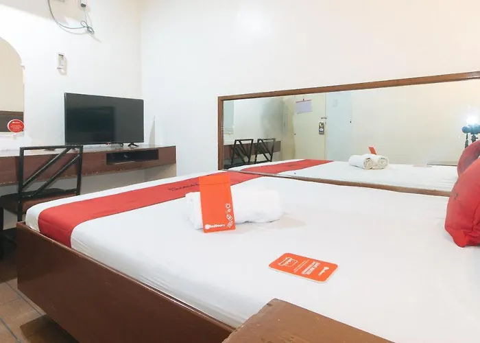Hotel Reddoorz @ Riches Avenida *